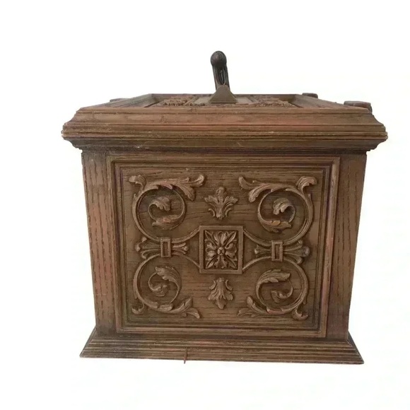 Vintage 1970s Max Klein Sewing Box – Faux Wood Plastic Storage Chest USA Made - Picture 11 of 16